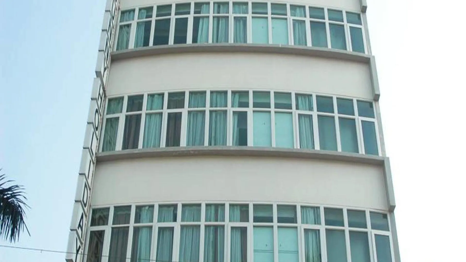 Sunny Holiday Hotel Gyogon