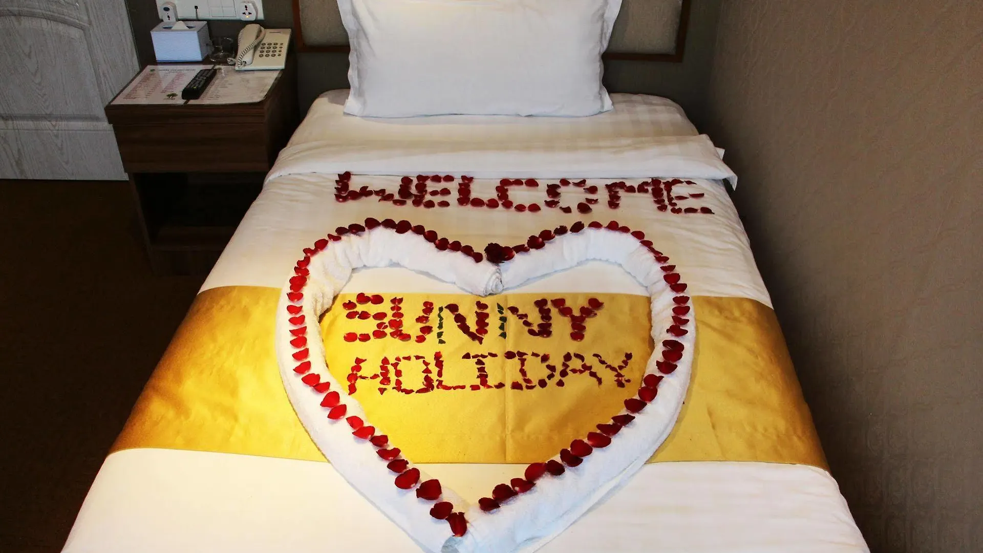 Sunny Holiday Hotel Gyogon